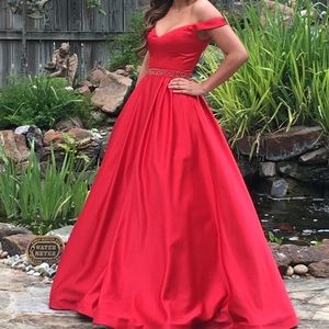 Sherri Hill Prom Dress